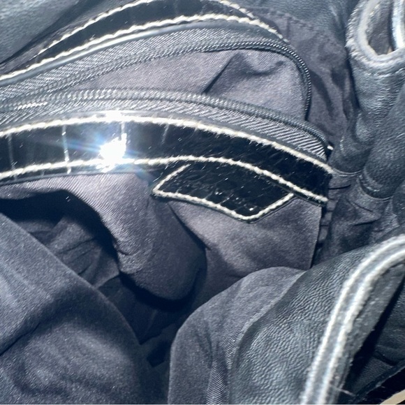 Treviso Hobo Women's Handbag - Picture 7 of 11